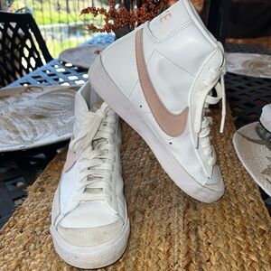 Nike Blazer '77 Vintage Mid White Pink Oxford Womens Size 6